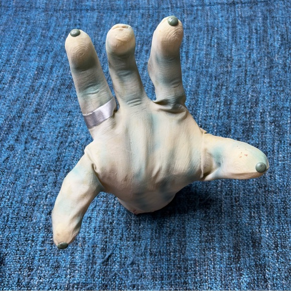 Spirit Halloween Crawling Monster Hand Addams Family Thing Animated Decor - Picture 11 of 12